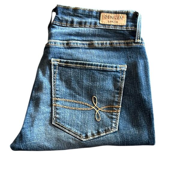 Denizen from Levi's Modern Crop Jeans - Picture 1 of 7